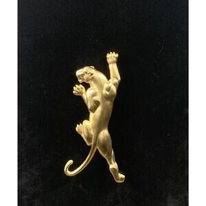 Large Vintage JJ Jonette 1988 Climbing Panther 4.25” Brooch Pin Matte Gold Tone